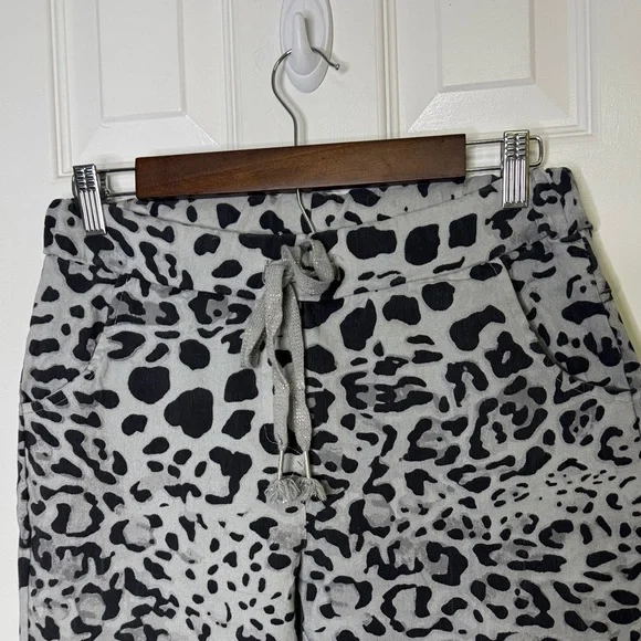 🐆 Made in Italy Leopard Print Jogger Pants Gray Black Women’s Casual Lounge - Picture 3 of 6